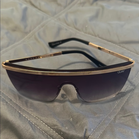 Quay JLo Get Right Black and Gold Sunglasses main image 5